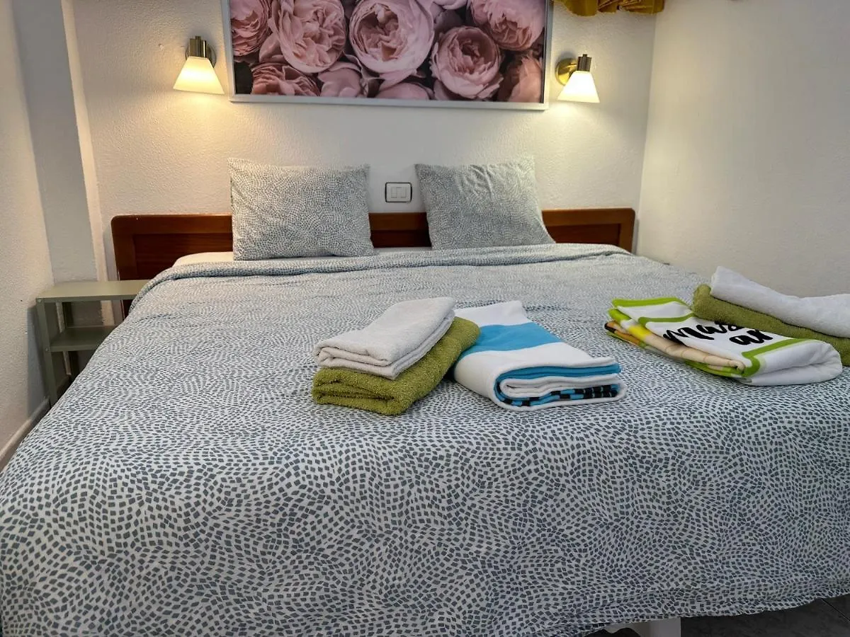 פלאייה דל אינגלז Sunny Apartment Tanife By Yumbo